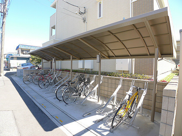 アルバ・グラートＡ 駐輪場