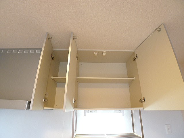 サンセレーナ 吊戸棚