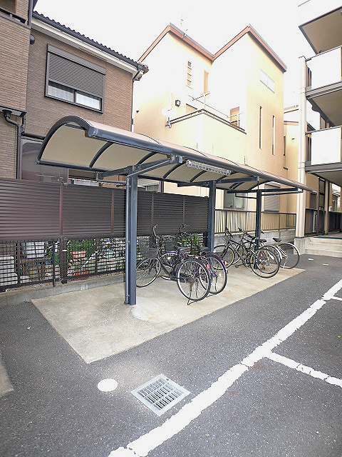 エクシーレ 駐輪場