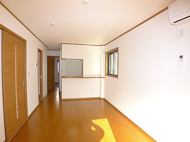 コルヌイエ LDK11.9帖
