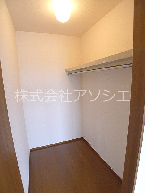 ヴィラアリエッティＢ 収納