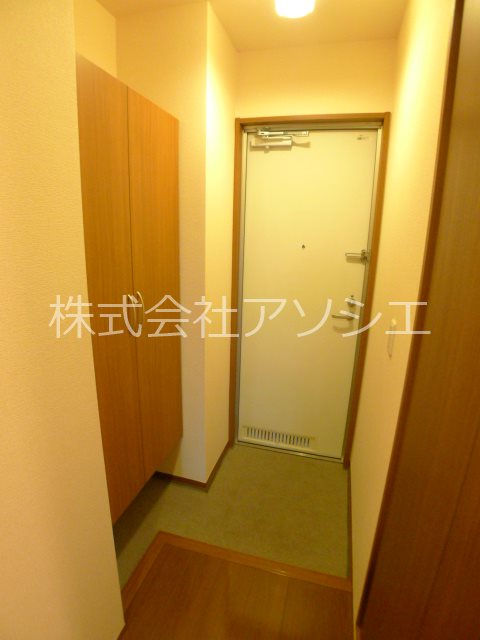 ヴィラアリエッティＢ 玄関