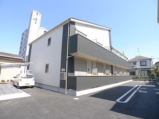 wisteriaのご紹介は住まいの窓口 アソシエにお任せ下さい。