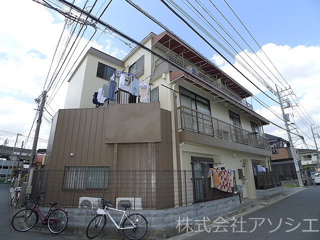 サンライトマンションのご紹介は住まいの窓口アソシエにお任せください。