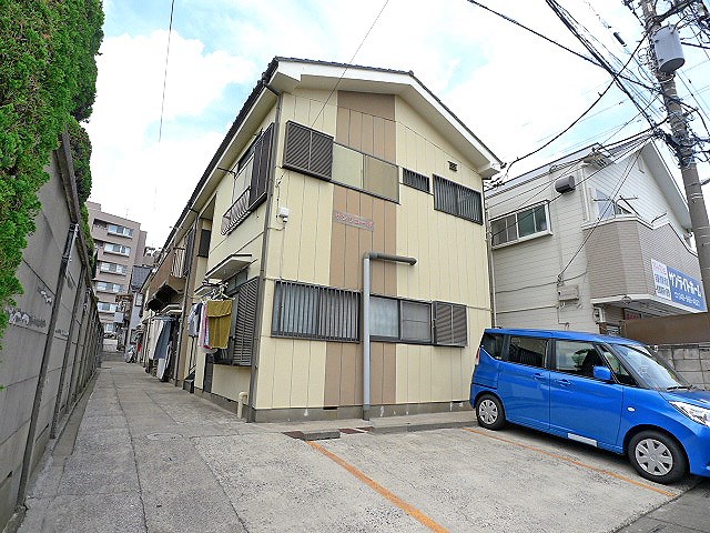 サンワコーポのご紹介は住まいの窓口　アソシエへお任せ下さい。