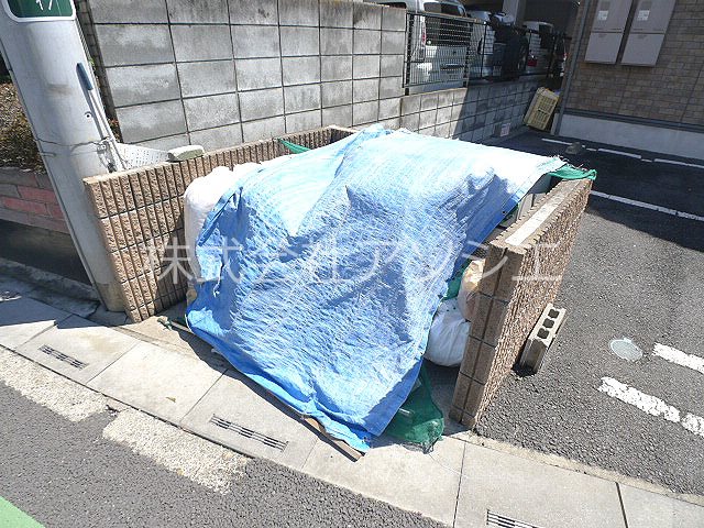 カプチュール ゴミ集積場