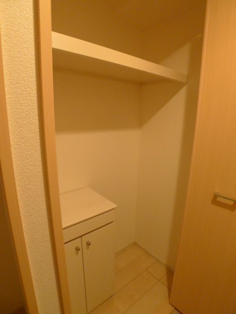 ヴィオラ　ハウス 収納