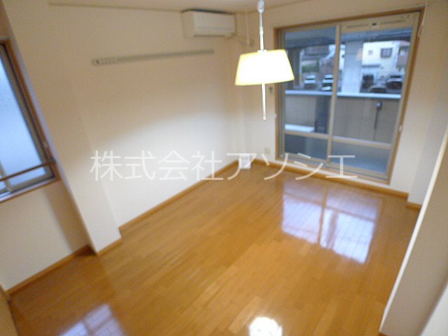 アルカディア越谷 洋室9帖