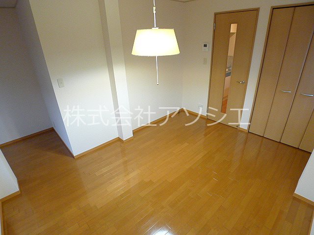 アルカディア越谷 洋室9帖