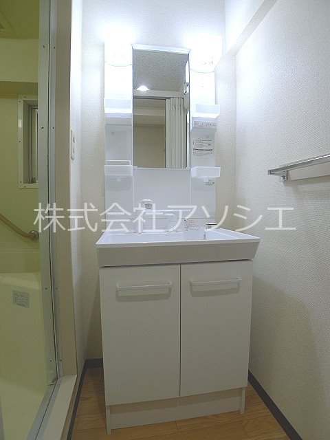 サン・コーポラス越谷　4号棟 シャンプードレッサー