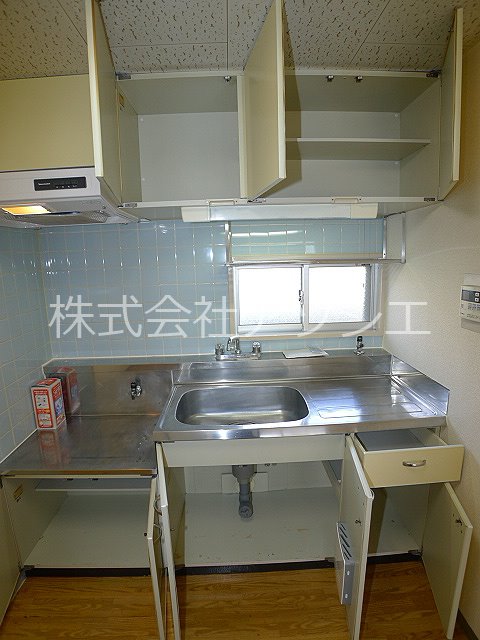 サン・コーポラス越谷　4号棟 収納