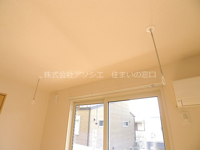 イリオス 室内物干し