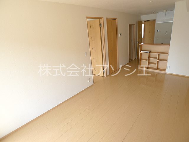 ゴールドパストラルⅢ LDK12帖