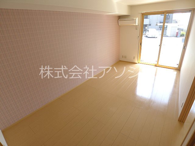 ゴールドパストラルⅢ LDK12帖