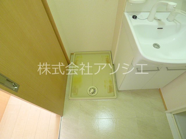 ゴールドパストラルⅢ 洗濯機置場