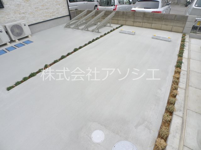 T.A越谷市瓦曽根1丁目 駐車場