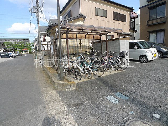 ヴァインベルク 駐輪場