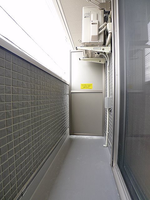 ガーデンソレイユ ベランダ