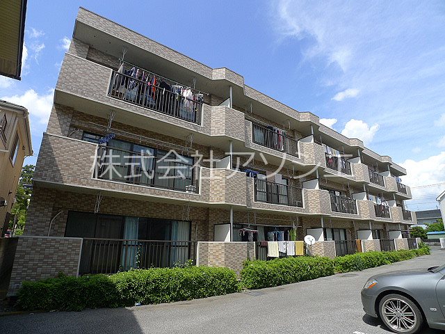 グランパレス鈴木のご紹介は住まいの窓口 アソシエにお任せ下さい。