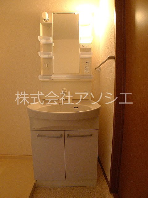 カームリーⅡ 洗面所