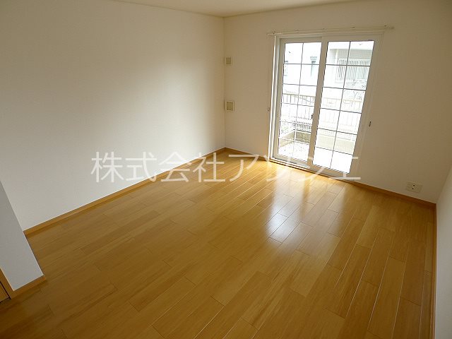 エイト・パル 洋室8.9帖