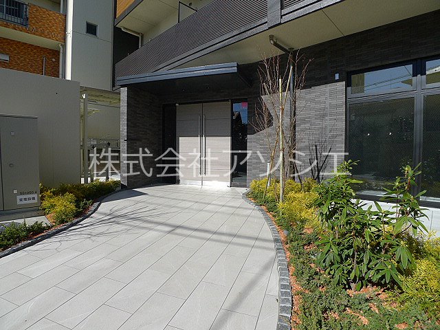 SOPHIA HILLS エントランス