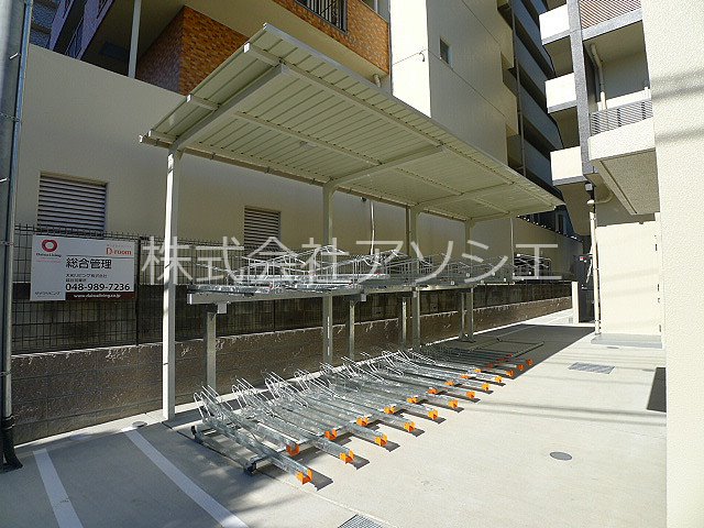 SOPHIA HILLS 駐輪場