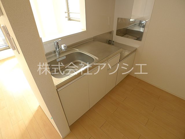 アンジュ　ブリリアンB キッチン