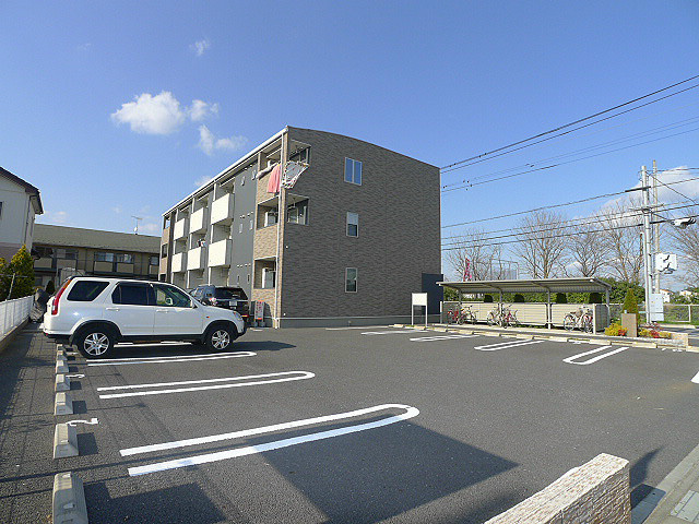 グランメール 広々駐車場
