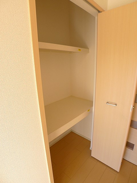 サニーヴィレッジＡ 収納
