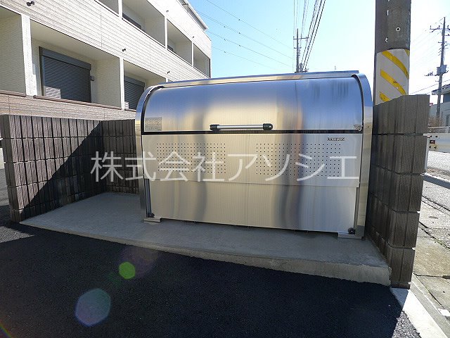 アリエル新越谷 ゴミ集積場