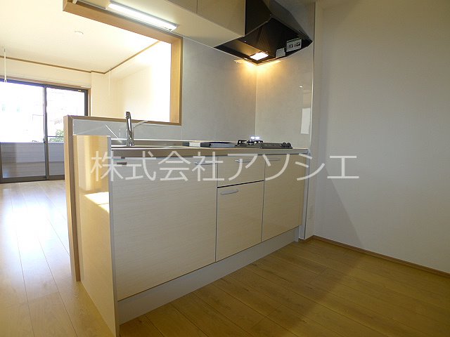 アリエル新越谷 キッチン