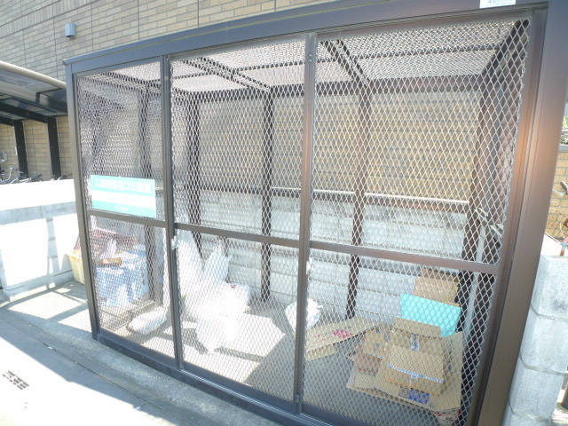 エクレール ごみ置場