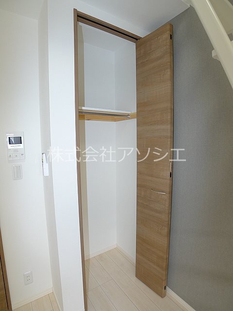 ウエストハイム吉川高富 クローゼット