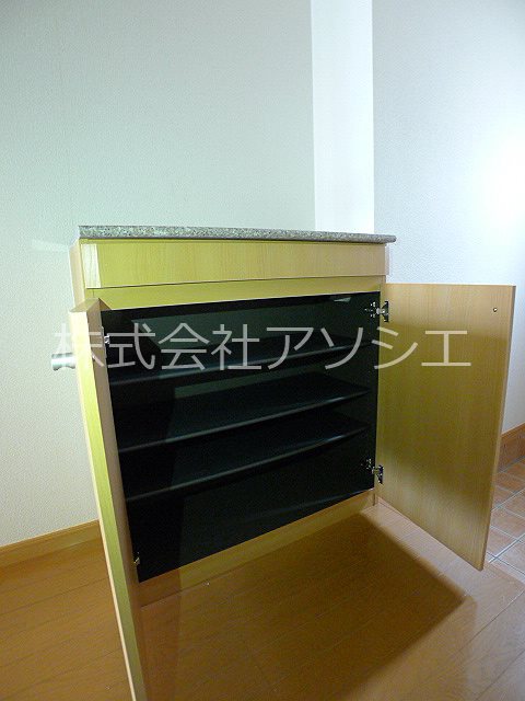 エーデルハイムK 収納
