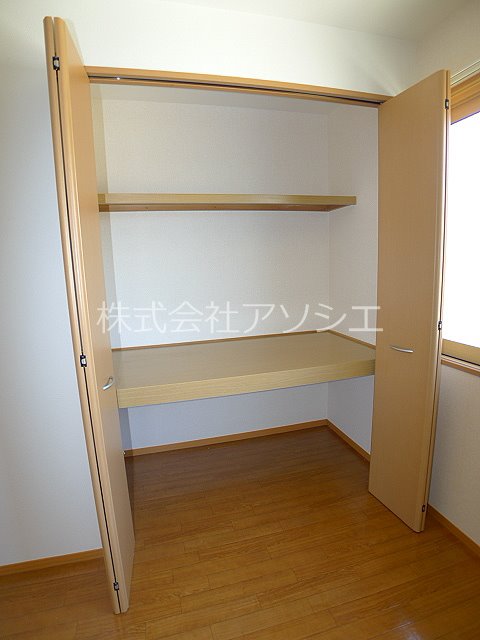 ウエストコート Ⅱ クローゼット
