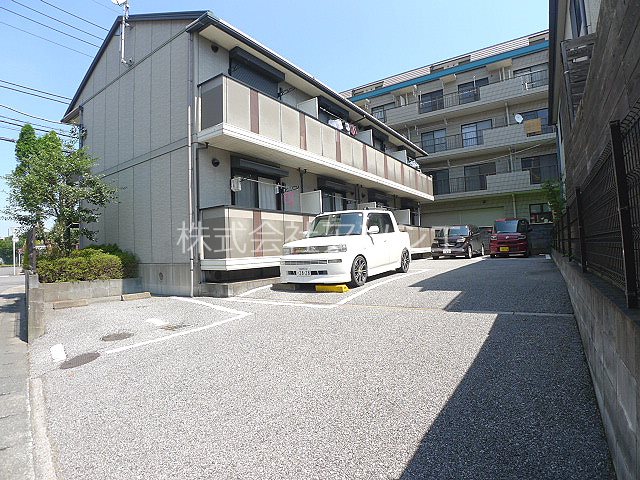 グレース 駐車場