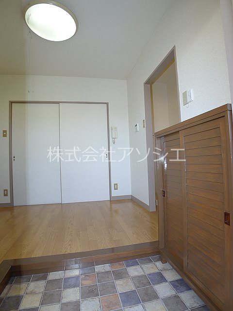 グランデ茜 玄関