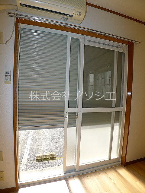 エクレールⅠ シャッター雨戸