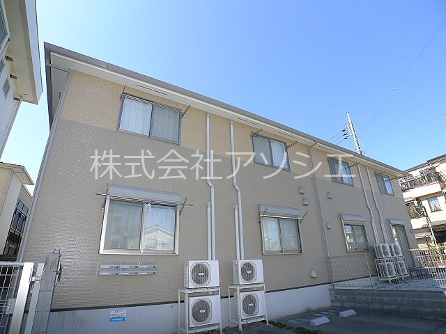 ヴェルデ越谷のご紹介は住まいの窓口アソシエにお任せ下さい。