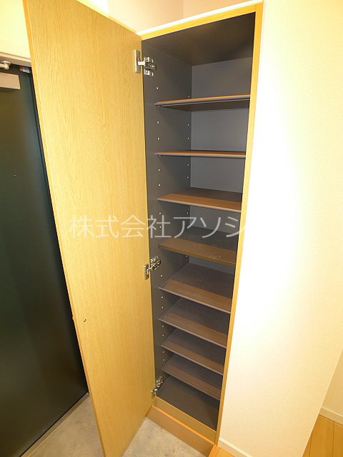 ヴェルデ越谷 シューズボックス