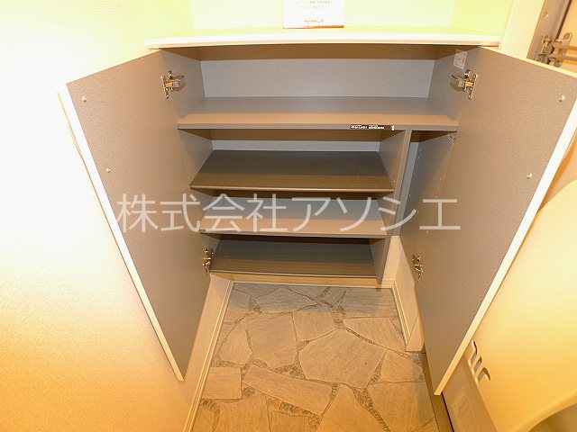 グレイスヒル 収納