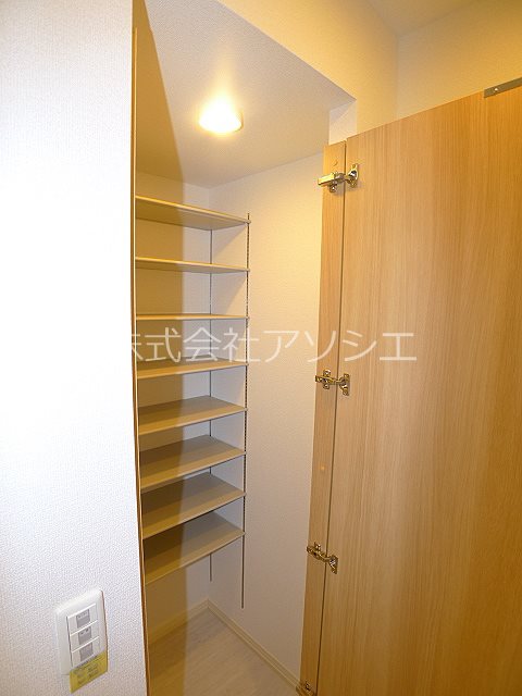 クスコ シューズクローク