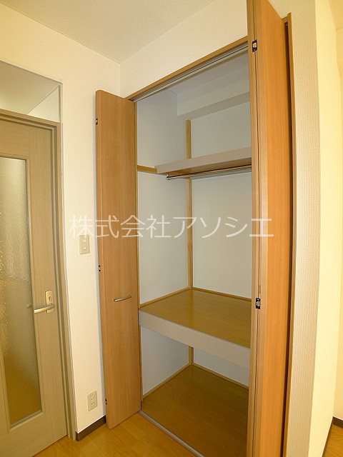 エクセル赤山町 収納