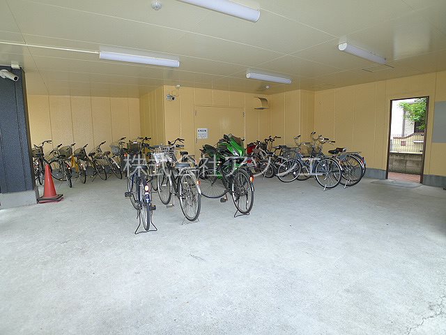 エクセル赤山町 駐輪場
