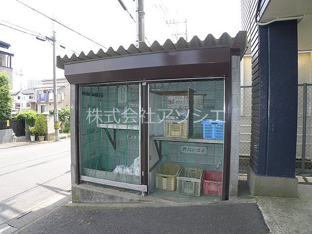 エクセル赤山町 ゴミ集積場