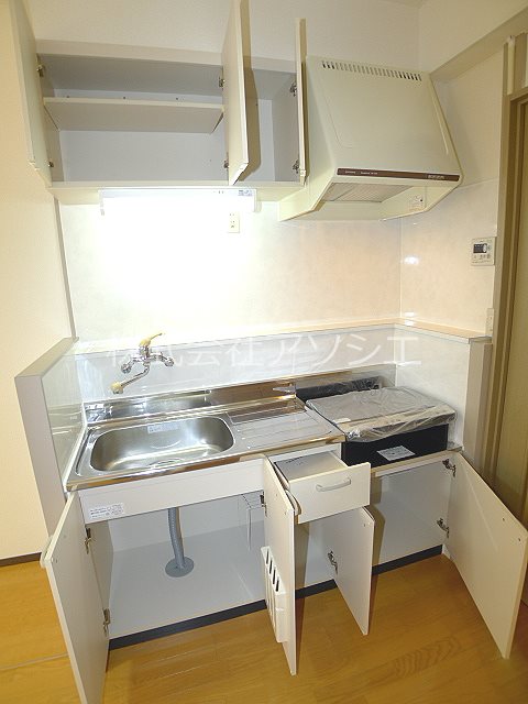 エクセル赤山町 収納
