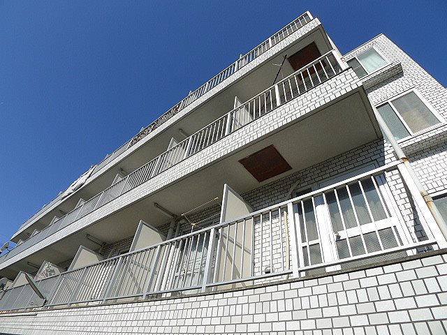 メゾン朋泉Ⅱのご紹介は住まいの窓口　アソシエへお任せ下さい。