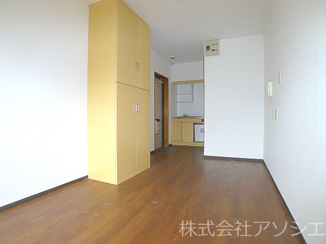 メゾン朋泉　Ⅱ リビング