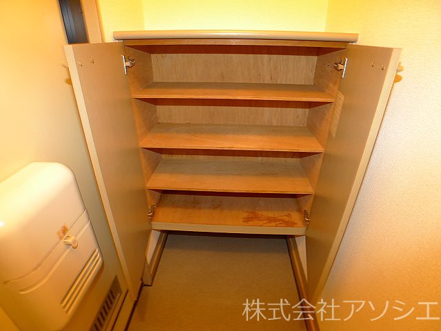 サンライトスクエアⅠ シューズボックス